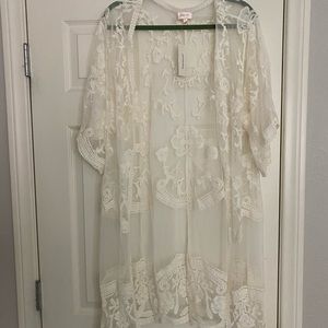 Floral lace kimono